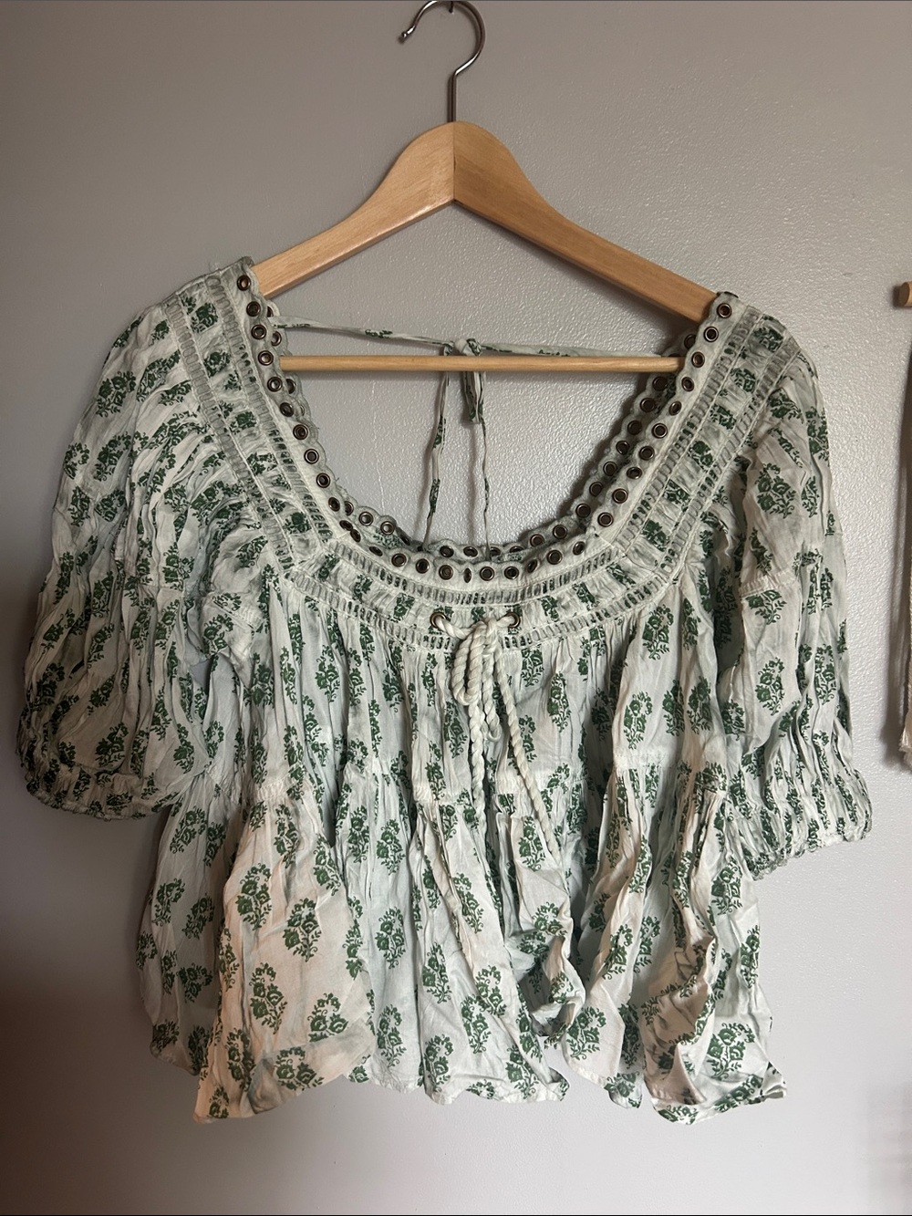 Anthropologie Cream and Green Floral Peasant Blouse